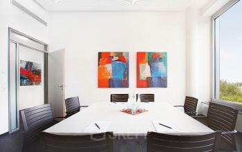 Büro mieten im Business Center Stuttgart Nord mit geräumigem Besprechungsraum